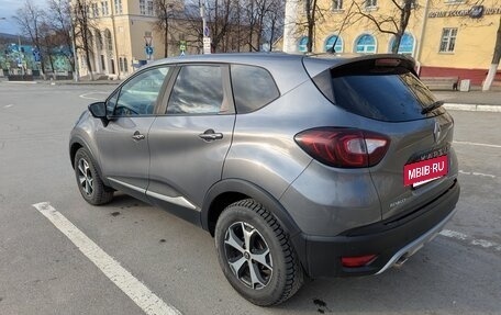 Renault Kaptur I рестайлинг, 2018 год, 1 470 000 рублей, 3 фотография