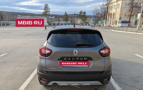 Renault Kaptur I рестайлинг, 2018 год, 1 470 000 рублей, 2 фотография