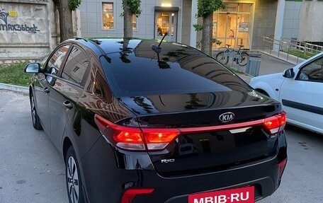 KIA Rio IV, 2017 год, 1 400 000 рублей, 3 фотография