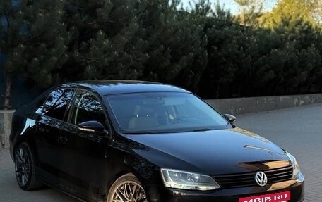 Volkswagen Jetta VI, 2012 год, 1 600 000 рублей, 4 фотография