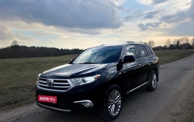 Toyota Highlander III, 2013 год, 2 550 000 рублей, 1 фотография