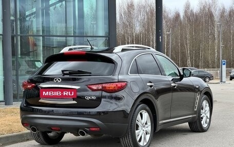 Infiniti QX70, 2016 год, 3 150 000 рублей, 9 фотография