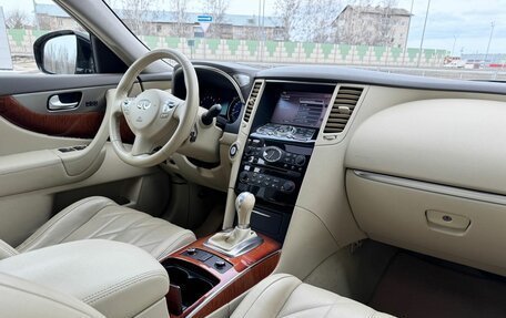 Infiniti QX70, 2016 год, 3 150 000 рублей, 13 фотография