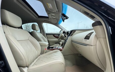 Infiniti QX70, 2016 год, 3 150 000 рублей, 16 фотография
