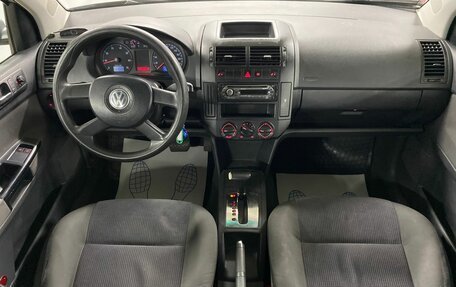Volkswagen Polo IV рестайлинг, 2005 год, 349 000 рублей, 9 фотография