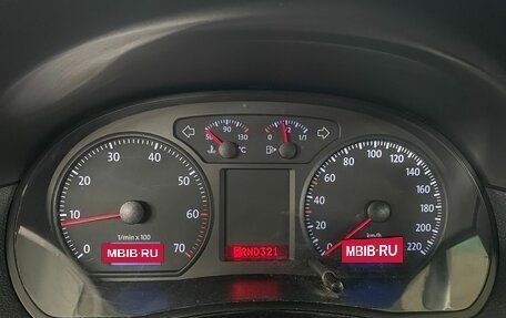 Volkswagen Polo IV рестайлинг, 2005 год, 349 000 рублей, 14 фотография