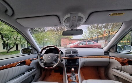 Mercedes-Benz E-Класс, 2004 год, 990 000 рублей, 11 фотография
