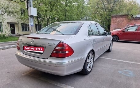 Mercedes-Benz E-Класс, 2004 год, 990 000 рублей, 4 фотография