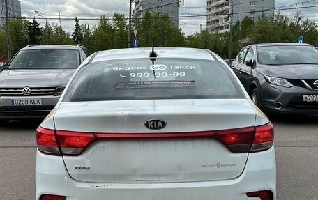 KIA Rio IV, 2018 год, 900 000 рублей, 3 фотография