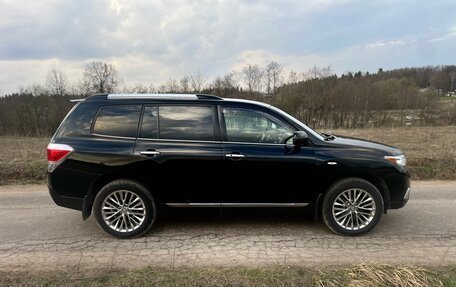 Toyota Highlander III, 2013 год, 2 550 000 рублей, 4 фотография