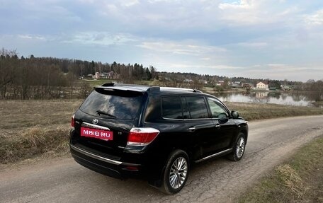 Toyota Highlander III, 2013 год, 2 550 000 рублей, 5 фотография