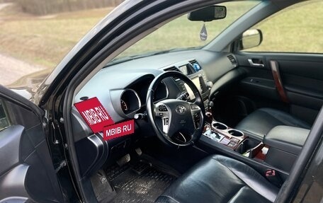 Toyota Highlander III, 2013 год, 2 550 000 рублей, 9 фотография