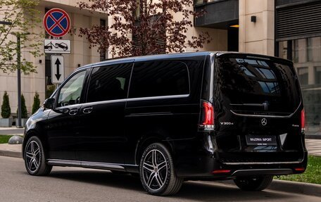 Mercedes-Benz V-Класс, 2024 год, 15 700 000 рублей, 3 фотография