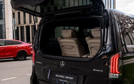 Mercedes-Benz V-Класс, 2024 год, 15 700 000 рублей, 8 фотография