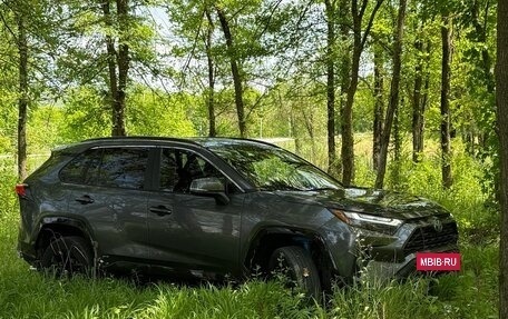 Toyota RAV4, 2022 год, 4 200 000 рублей, 12 фотография