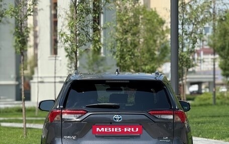 Toyota RAV4, 2022 год, 4 200 000 рублей, 6 фотография