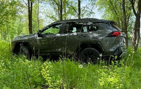 Toyota RAV4, 2022 год, 4 200 000 рублей, 21 фотография