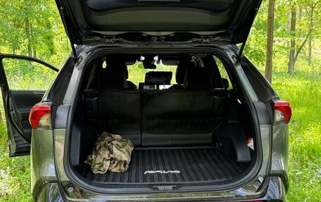 Toyota RAV4, 2022 год, 4 200 000 рублей, 24 фотография