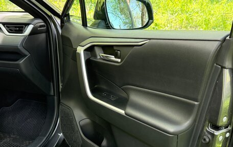 Toyota RAV4, 2022 год, 4 200 000 рублей, 29 фотография
