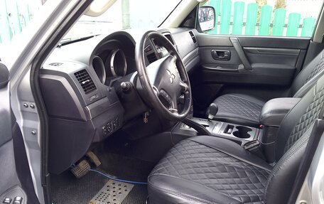 Mitsubishi Pajero IV, 2011 год, 1 680 000 рублей, 18 фотография
