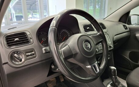 Volkswagen Polo VI (EU Market), 2014 год, 890 000 рублей, 14 фотография