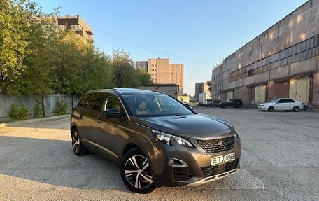 Peugeot 5008 II, 2018 год, 1 900 000 рублей, 3 фотография