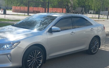 Toyota Camry, 2015 год, 2 000 000 рублей, 5 фотография