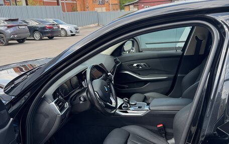 BMW 3 серия, 2020 год, 3 600 000 рублей, 13 фотография