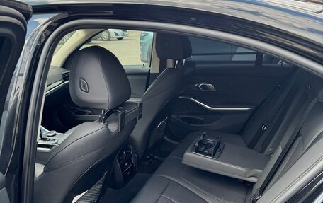 BMW 3 серия, 2020 год, 3 600 000 рублей, 14 фотография