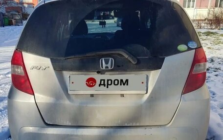 Honda Fit III, 2011 год, 690 000 рублей, 7 фотография