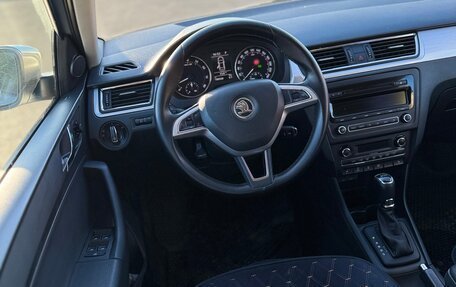 Skoda Rapid I, 2015 год, 950 000 рублей, 6 фотография