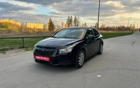Chevrolet Cruze II, 2011 год, 650 000 рублей, 1 фотография