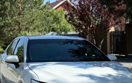 Toyota Camry, 2021 год, 3 000 000 рублей, 1 фотография