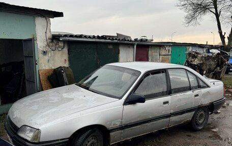 Opel Omega A, 1988 год, 45 000 рублей, 1 фотография