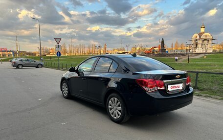 Chevrolet Cruze II, 2011 год, 650 000 рублей, 4 фотография