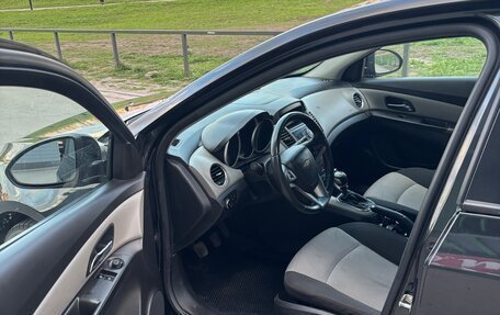 Chevrolet Cruze II, 2011 год, 650 000 рублей, 5 фотография