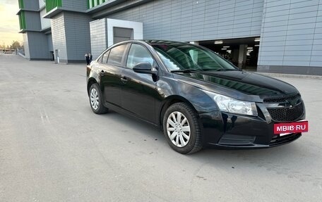 Chevrolet Cruze II, 2011 год, 650 000 рублей, 2 фотография