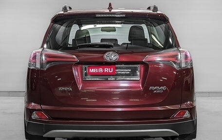 Toyota RAV4, 2017 год, 2 350 000 рублей, 6 фотография