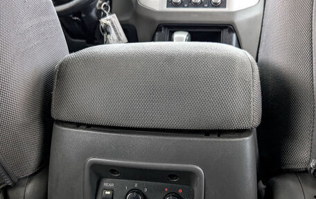 Mitsubishi Pajero IV, 2006 год, 1 290 000 рублей, 28 фотография
