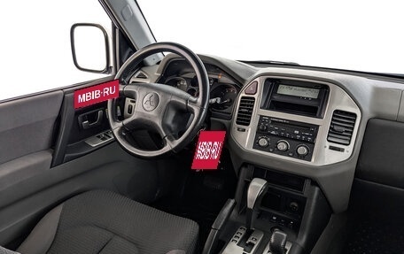 Mitsubishi Pajero IV, 2006 год, 1 290 000 рублей, 29 фотография