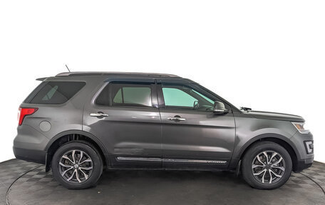 Ford Explorer VI, 2017 год, 2 750 000 рублей, 4 фотография