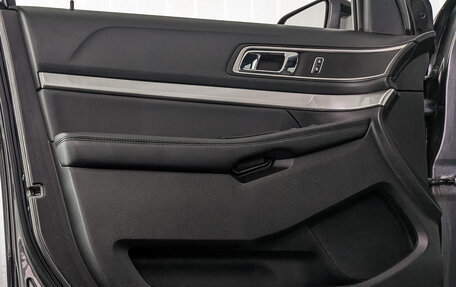 Ford Explorer VI, 2017 год, 2 750 000 рублей, 18 фотография
