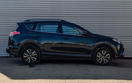 Toyota RAV4, 2018 год, 2 350 000 рублей, 4 фотография
