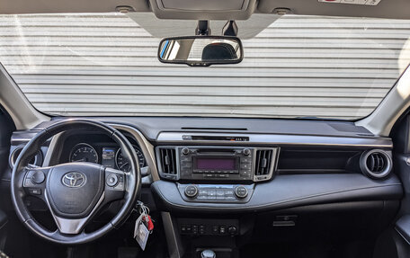Toyota RAV4, 2018 год, 2 350 000 рублей, 14 фотография
