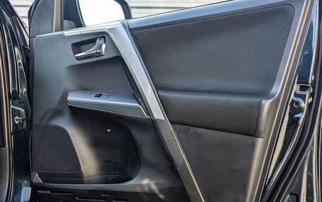 Toyota RAV4, 2018 год, 2 350 000 рублей, 23 фотография