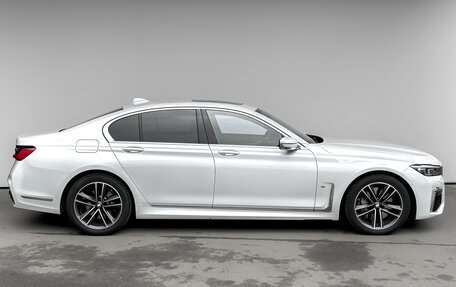 BMW 7 серия, 2019 год, 6 180 000 рублей, 4 фотография