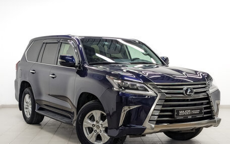 Lexus LX III, 2017 год, 8 350 000 рублей, 3 фотография