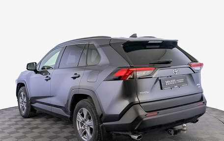 Toyota RAV4, 2022 год, 3 850 000 рублей, 7 фотография
