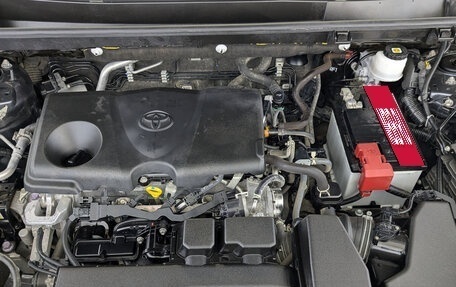 Toyota RAV4, 2022 год, 3 850 000 рублей, 9 фотография