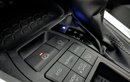Toyota RAV4, 2022 год, 3 850 000 рублей, 21 фотография